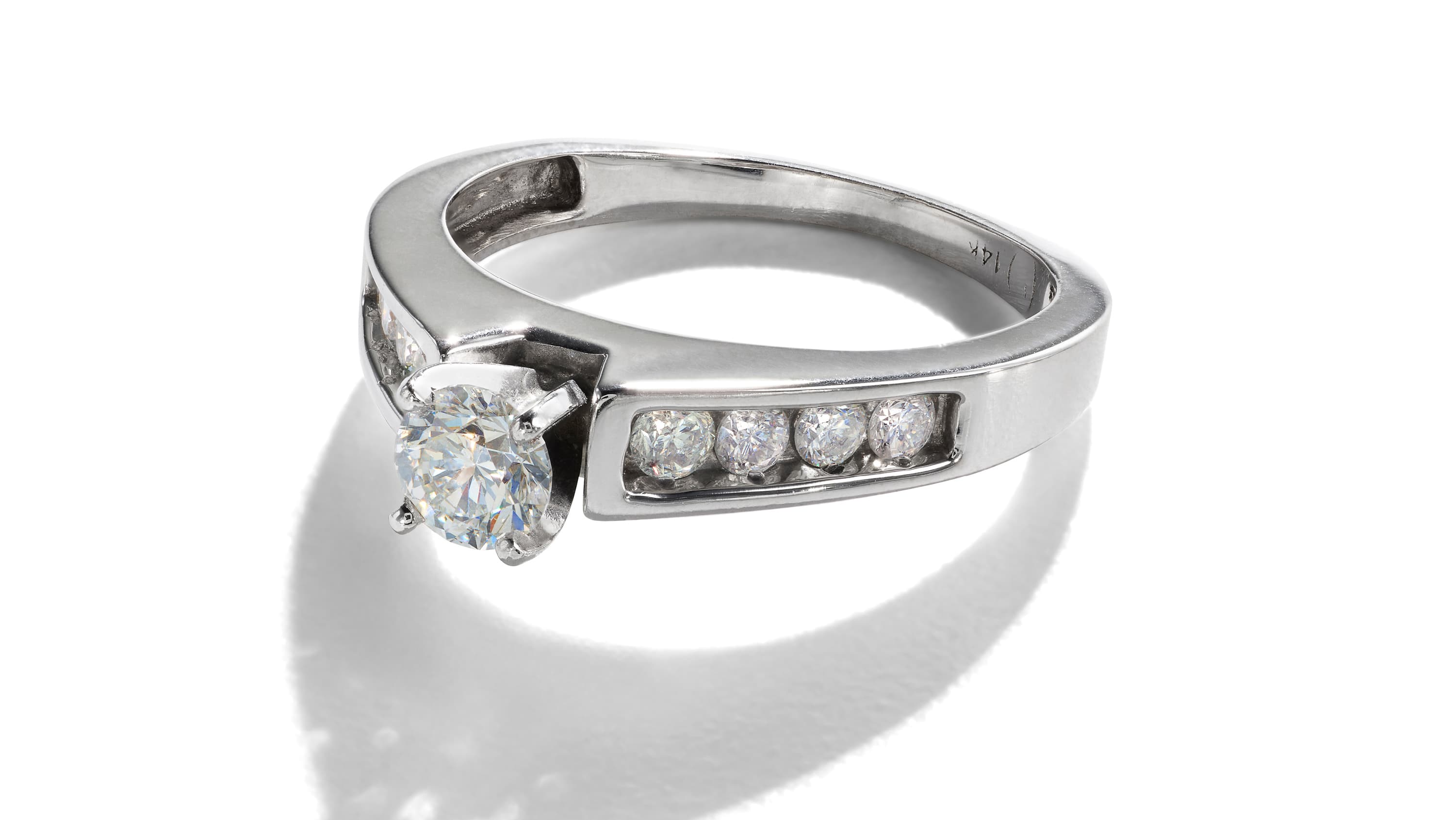 Polished and clean white gold ring after our Ring Refresh service.