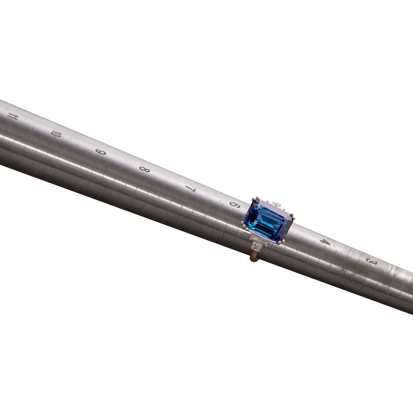 A ring on a sizing rod