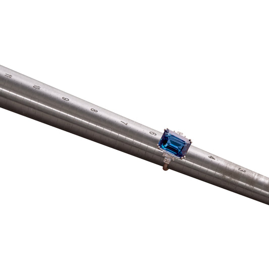 A ring on a sizing rod