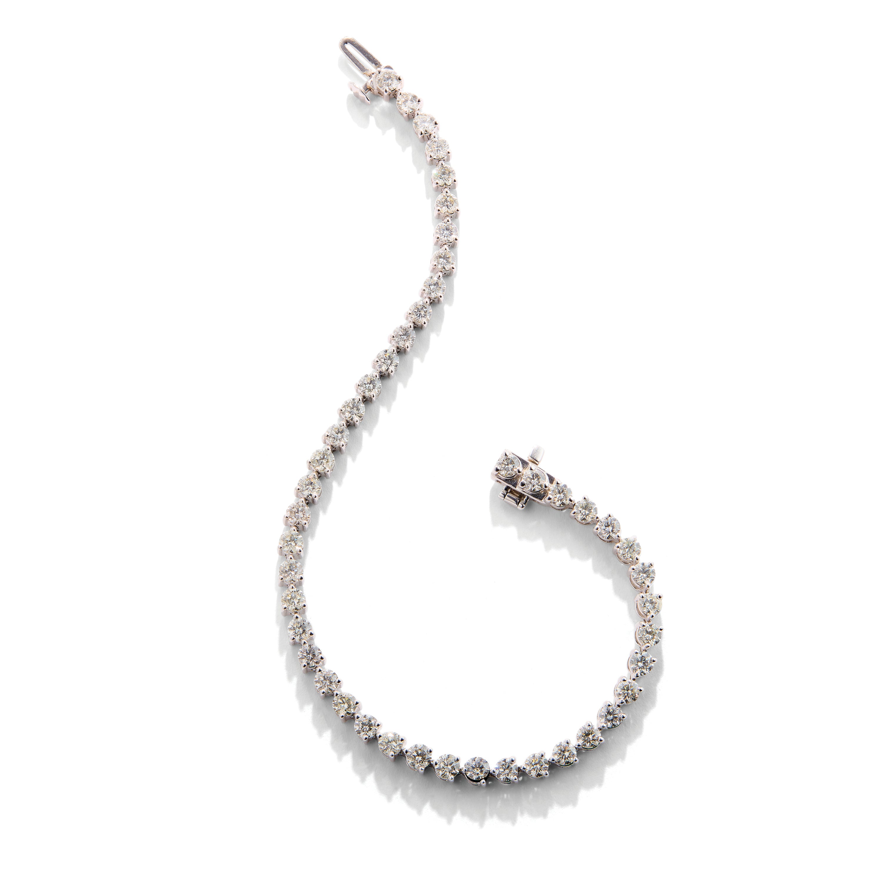 White gold tennis bracelet