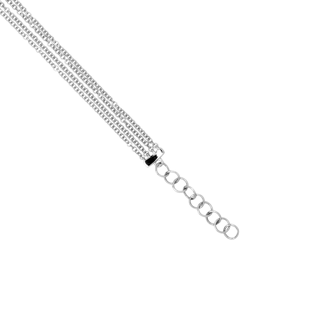 White gold necklace with jump rings